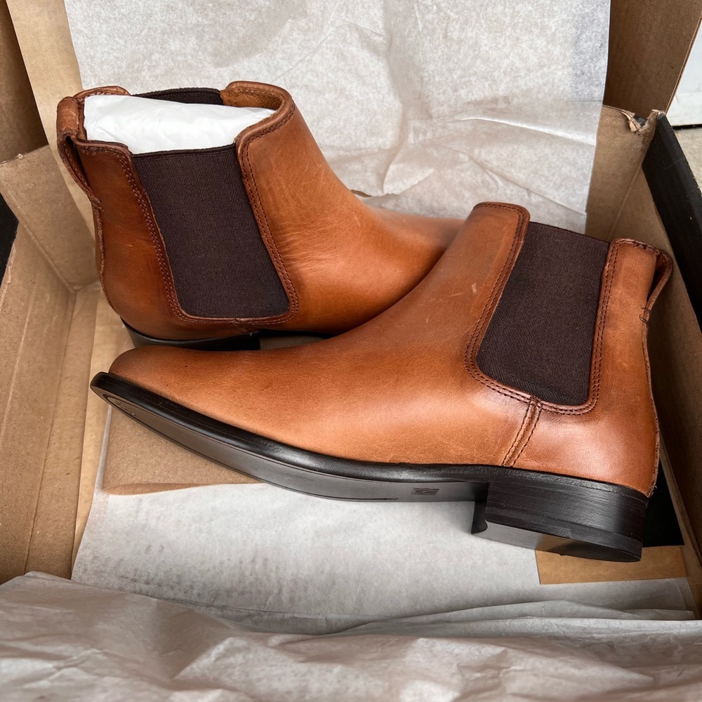 Frye Carly boots 6.5 women’s